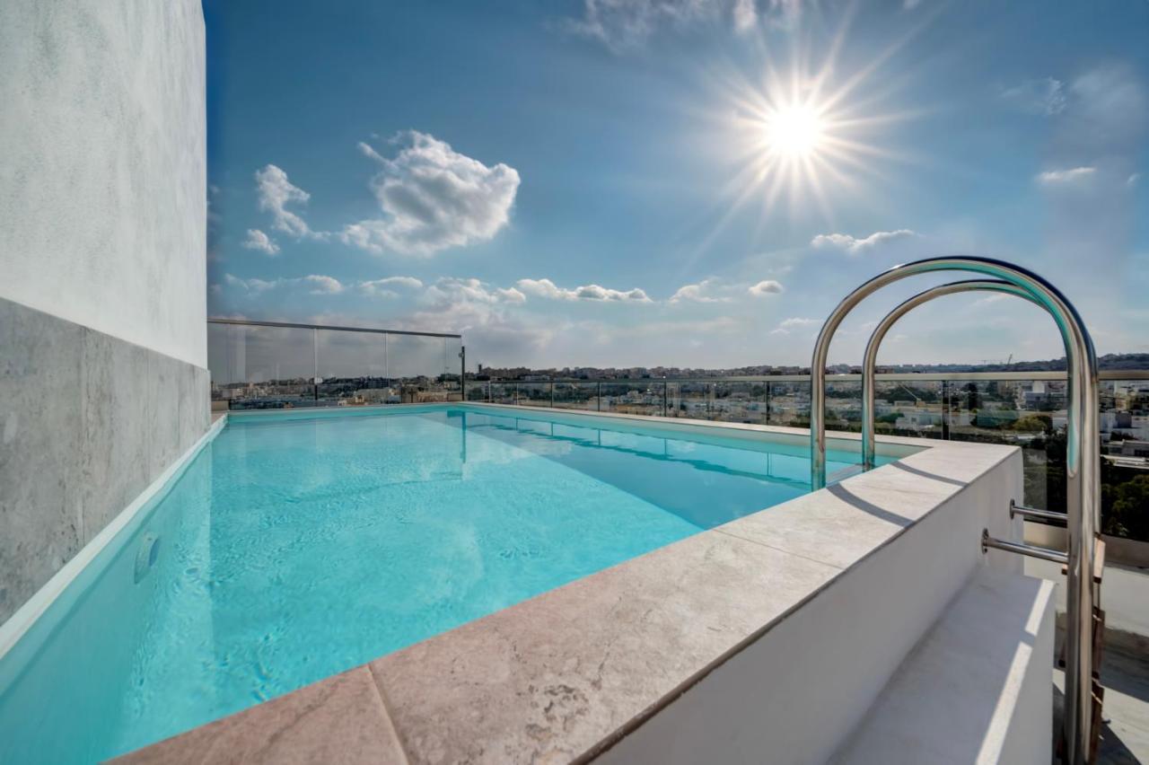 Quadro Hotel, Trademark Collection By Wyndham Saint Julian's Bagian luar foto