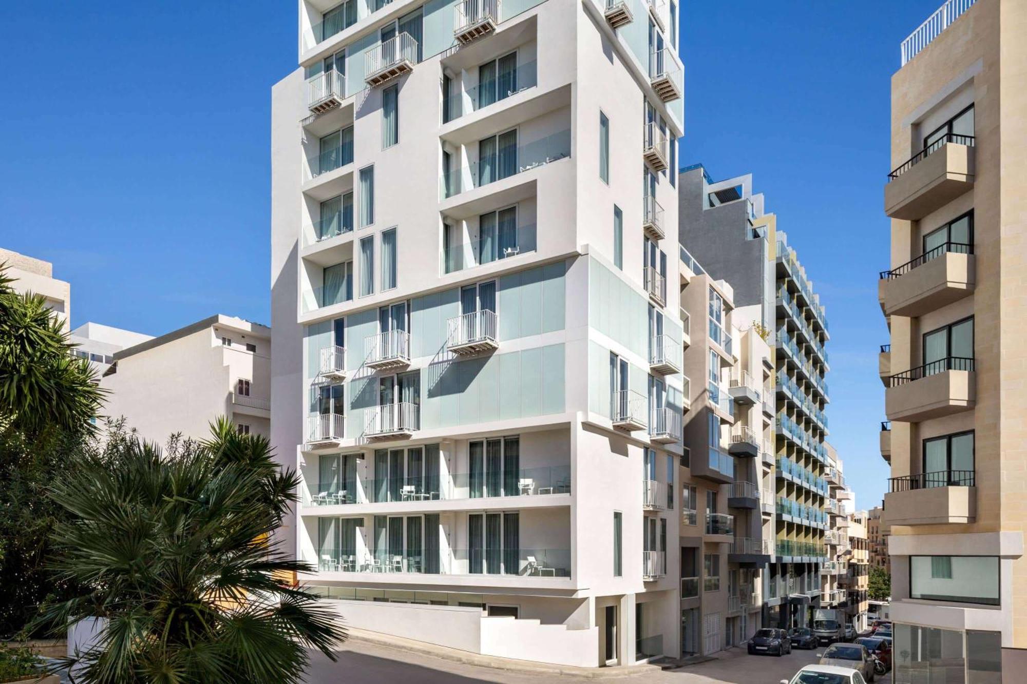 Quadro Hotel, Trademark Collection By Wyndham Saint Julian's Bagian luar foto