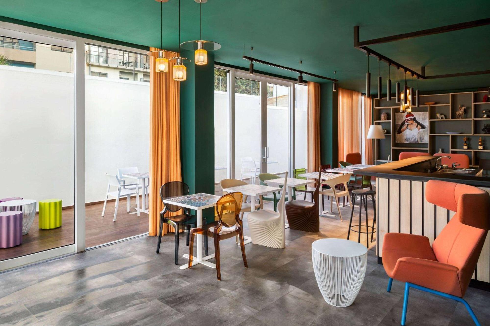 Quadro Hotel, Trademark Collection By Wyndham Saint Julian's Bagian luar foto
